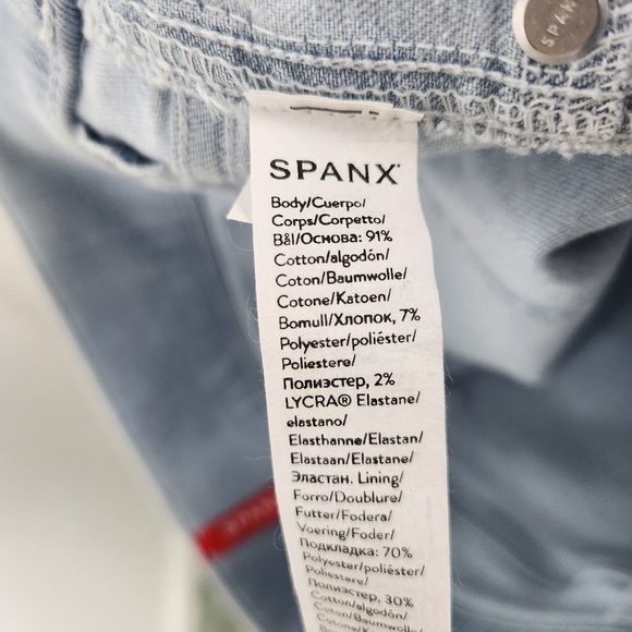 NWT SPANX Retro Light Wash Flare Leg Pullon 20348R Jeans Size Medium - Picture 7 of 9